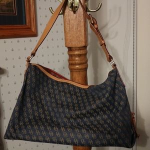 Dooney & Bourke Purse